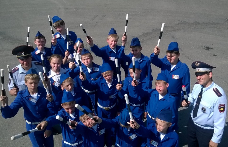 В Томской области в оздоровительном лагере прошла профильная смена Юных инспекторов движения