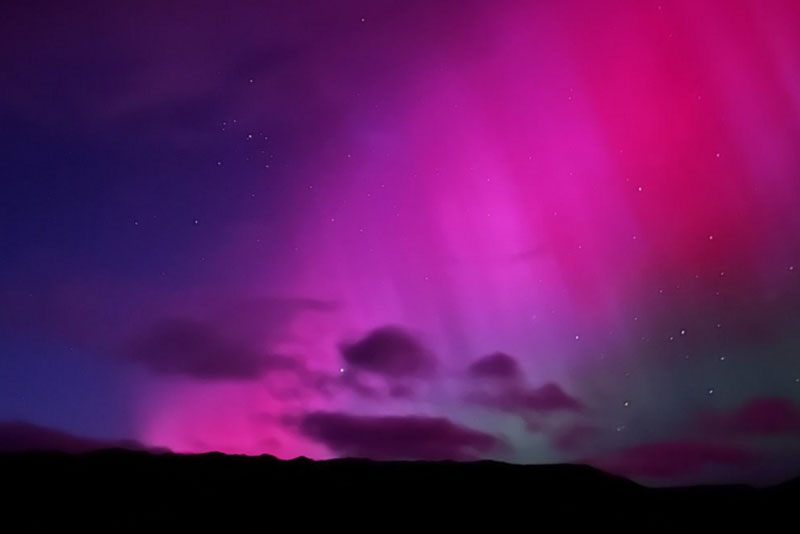 Ослабевшая днём магнитная буря вернулась с максимальными значениями | Магнитная буря вернётся на Землю с новыми значениями и полярным сиянием