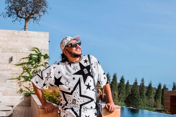 Власти Эстонии запретили въезд в страну Полине Гагариной и Филиппу Киркорову