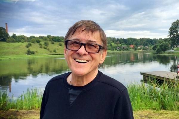 Директор группы «На-На» Виктор Фроликов умер на 77-м году жизни | Скончался директор группы «На-На»