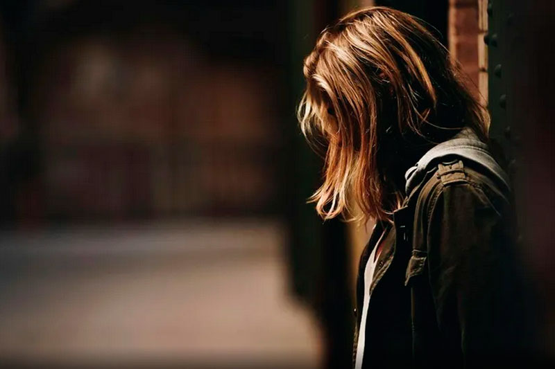 "Чудом выжила": в Воронеже мать оставила трехлетнюю дочь без езды и воды | В Воронеже соседи спасли трехлетнюю девочку, которую заперли в квартире