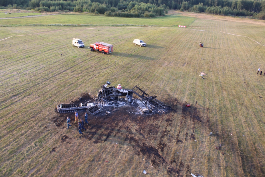 Ход расследования уголовного дела по факту крушения самолета Ан-2 в Подмосковье взят на контроль в центральном аппарате