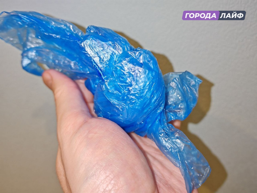 В России обсуждают необходимость бахил в поликлиниках и больницах | Депутаты и учёные спорят: нужны ли бахилы в российских поликлиниках