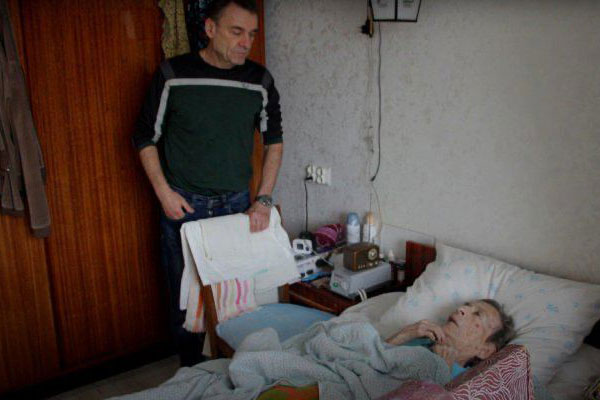 Скончалась 96-летняя женщина, за которой до задержания ухаживал сын-активист Игорь Барышников. Мужчине дали 7,5 лет за фейки про военных