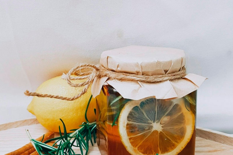 В Роскачестве сообщили, что 80% меда в России - фальсификат