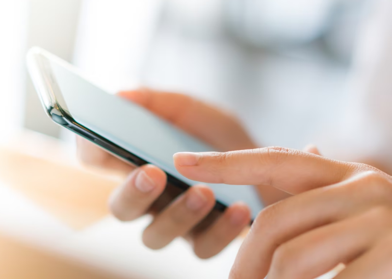 Из Google Play удалили приложения попавших под американские санкции российских банков