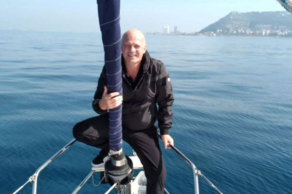 Российский гражданин и его сын застряли в Израиле из-за просроченных загранпаспортов