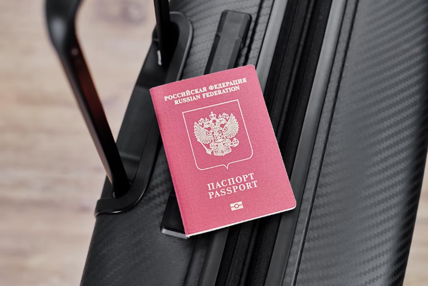 Госзнак опроверг возобновление выпуска загранпаспортов в обычном режиме