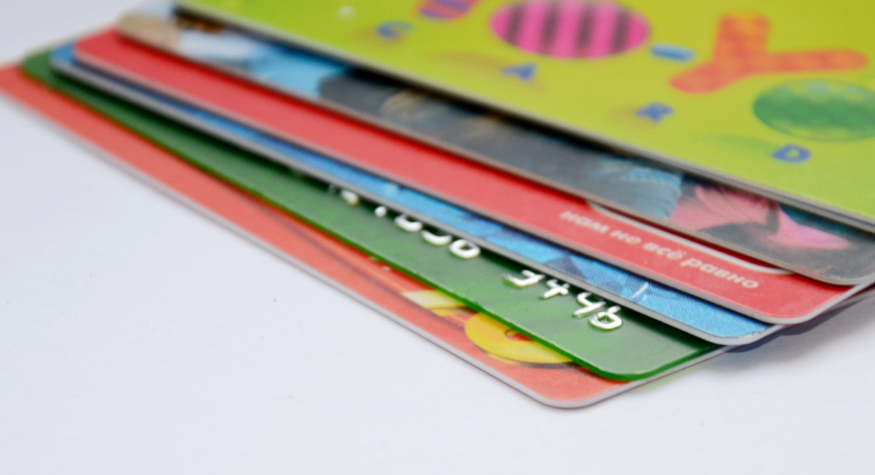 Центробанк зафиксировал рекордный выпуск банковских карт