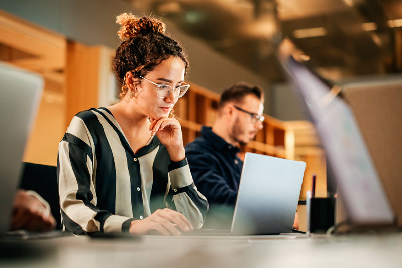 В России предложили сократить рабочую неделю для одной категории граждан | В России хотят сократить рабочую неделю для женщин с двумя и более детьми