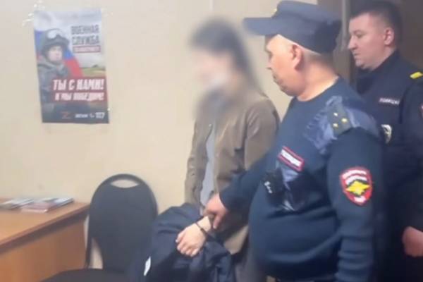 Раскрыты подробности о семье, в которой мать зарубила детей топором | Mash сообщил, что мать-убийца троих детей из Канска стояла на учёте у психиатра