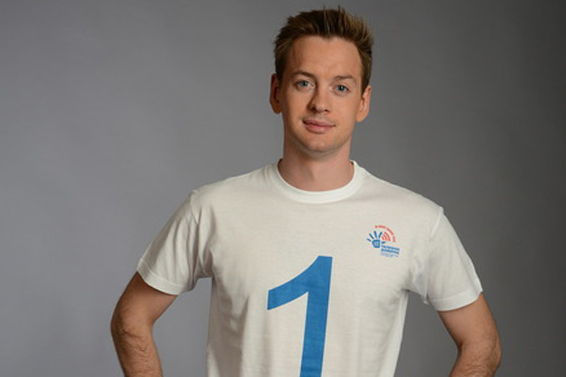 Знаменитости приняли участие в социальном проекте в поддержку Детского телефона доверия