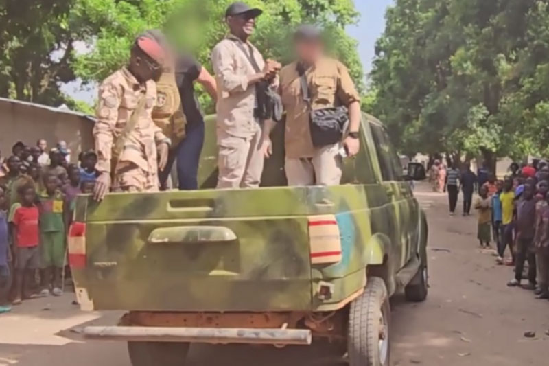 Похожего на Евгения Пригожина человека заметили на видео из африканского Чада | В Республике Чад заметили человека, похожего на создателя ЧВК «Вагнер» Пригожина