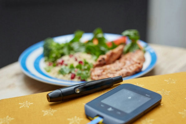 Ученые выявили время и тип упражнений для снижения сахара в крови | Физиологи нашли способ снижать сахар в крови без лекарств