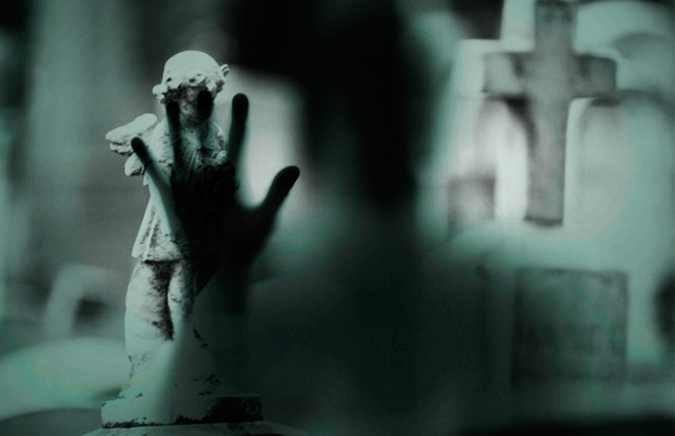 В Свердловской области полицейский воскресил мужчину