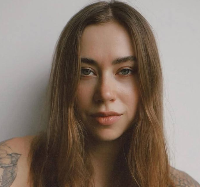 Суд отправил блогера Митрошину под домашний арест по делу об отмывании денег | Суд приговорил блогера Митрошину к домашнему аресту