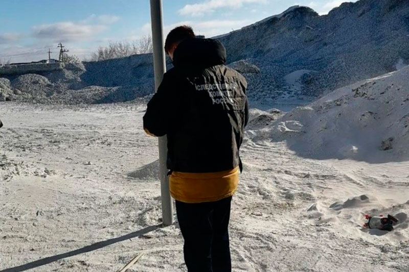 Трагедия на строительном предприятии Кургана: "Два рабочих погибли от отравления известью" | На курганском предприятии погибли двое работников