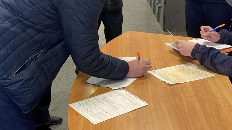 Сел за руль после суда и попал в «Паутину» — на Урале задержали водителя без прав и арестовали на 14 суток | С помощью системы «Паутина» в Екатеринбурге задержали водителя без прав