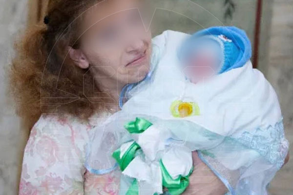 Москвичка с тремя детьми, тремя кошками и собакой поселилась в подъезде: что привело к такому решению и как это отразится на семье?