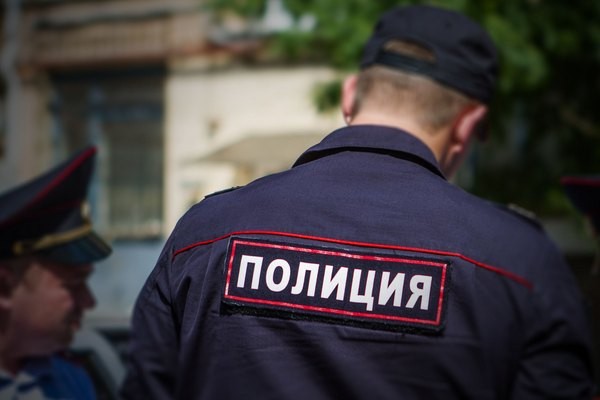 Следователи усмотрели в действиях «гонщиков» на Гелендвагене преступление, предусмотренное статьей 318 УК РФ