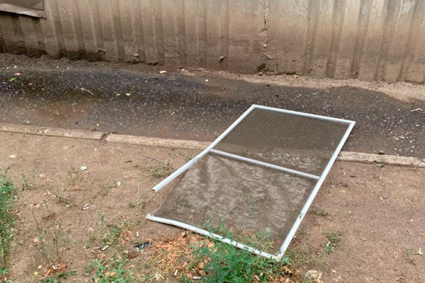 В Волгограде выпал из окна и погиб трехлетний ребенок