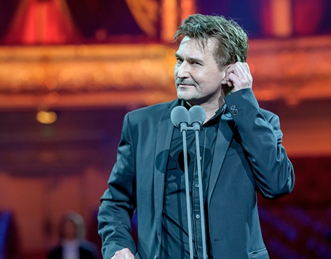 Театральный режиссер Юрий Бутусов погиб в возрасте 63 лет, утонув в море в Болгарии | В возрасте 63 лет погиб режиссер Юрий Бутусов