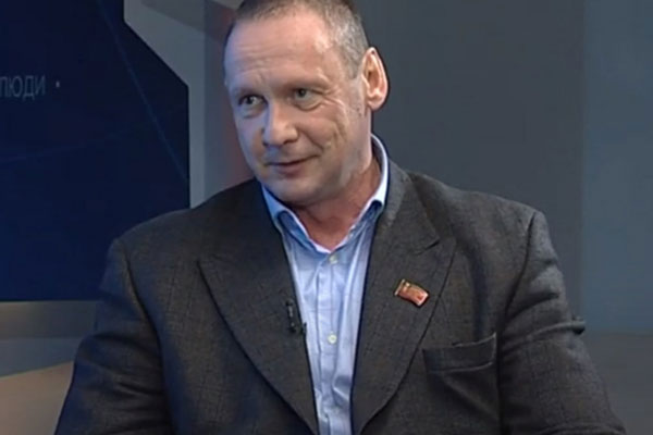 Назвавший контрактников бомжами и алкоголиками депутат собрался на СВО