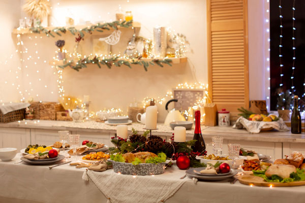 СМИ сообщили о проводах Ефремова в колонии в связи с его освобождением | Стало известно о застолье в колонии по случаю освобождения Ефремова