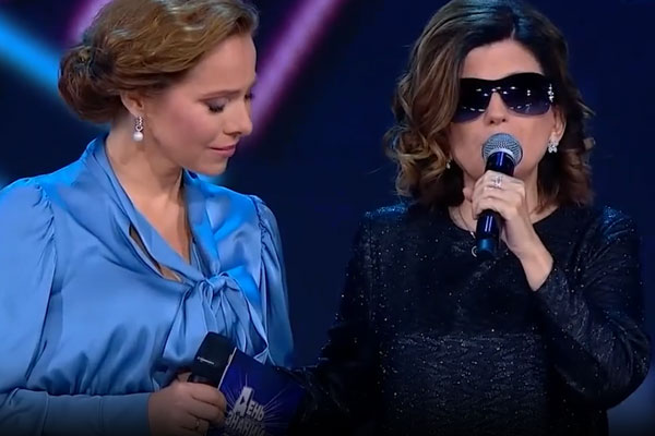 Диана Гурцкая вышла на сцену впервые после смерти мужа