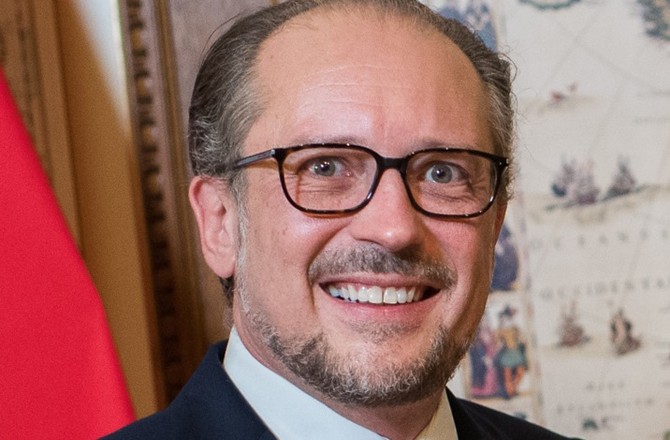 Австрия готова арестовать Путина по ордеру МУС