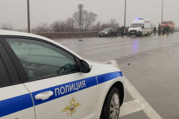 Увеличение риска - как избежать аварий на дорогах зимой | В ГИБДД дали советы по предотвращению аварий в зимний период