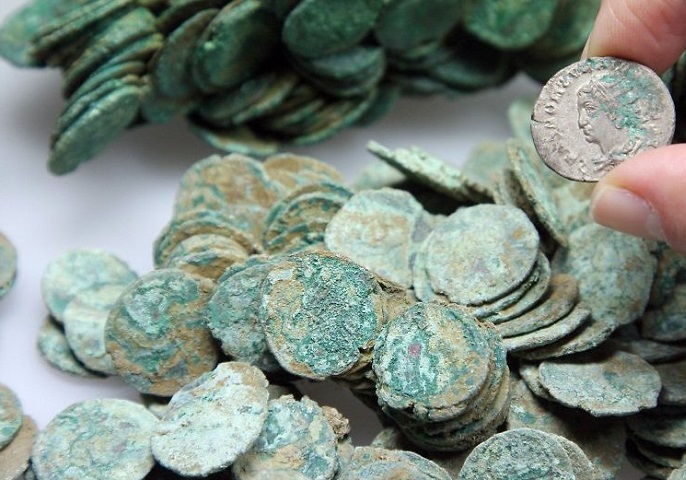 В Москве на ВДНХ нашли клад с монетами начала прошлого века