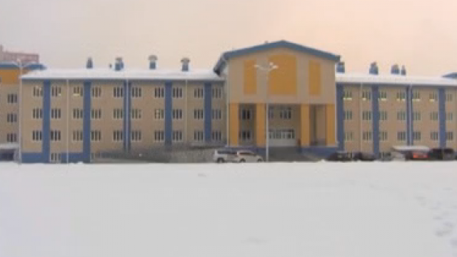 Учителя не вызвали "скорую" после того, как на ребенка упал шкаф в школе