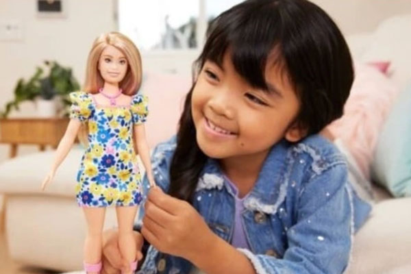 Компания Mattel выпустила первую куклу Barbie с синдромом Дауна