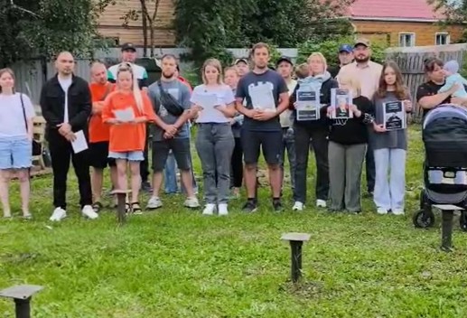 От «модульной» мечты – к жилищному кошмару: 60 семей в Тюмени остались без домов из-за застройщика  | Более 60 семей в Тюмени потребовали вмешательства Путина из-за недостроенных домов 