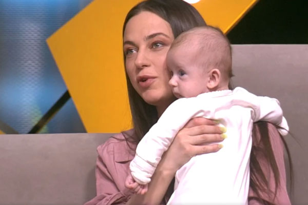 Необычное рождение: история Арины Рыженковой – бывшей участницы «Фабрики звезд» | Участница «Фабрики звезд» перегрызла пуповину сына после родов в туалете кофейни