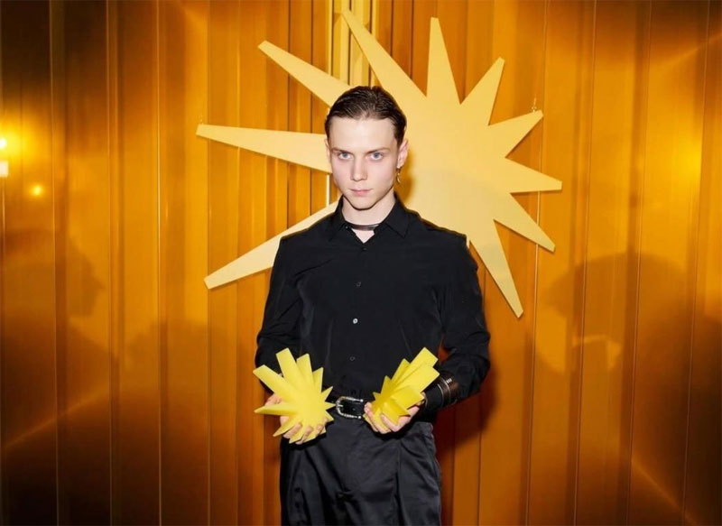 Ваня Дмитриенко заработал миллионы за новогодние концерты и ответил на критику цен | Ваня Дмитриенко о билетах, концертах и новом треке «Инеи»