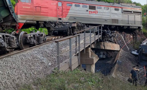 Две компании выплатят компенсации пострадавшим при обрушении моста под Брянском | Стало известно, какую компенсацию получат пострадавшие в ЧП под Брянском