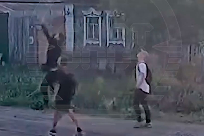 «Пытался достать провод удочкой»: школьники попали в больницу после удара током | Трех школьников ударило током в Самарской области, двое из них в реанимации