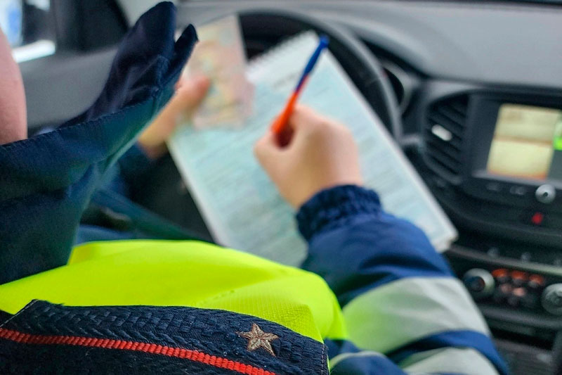 Россияне заплатили рекордные 23 млрд рублей штрафов с начала года | "Известия": штрафы за ПДД в России выросли на 25%, до 23 млрд рублей