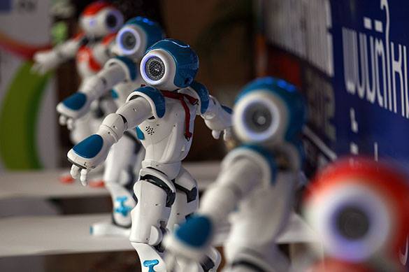 Роботы будущего обучаются этике