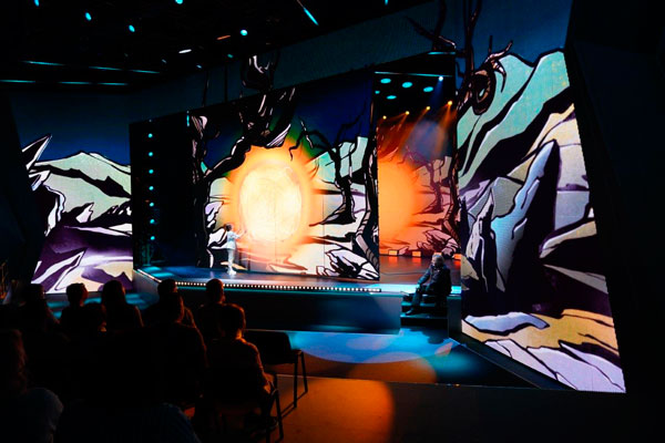 ТМК провела на своих заводах показ уникальной театрализованной постановки к 20-летию компании