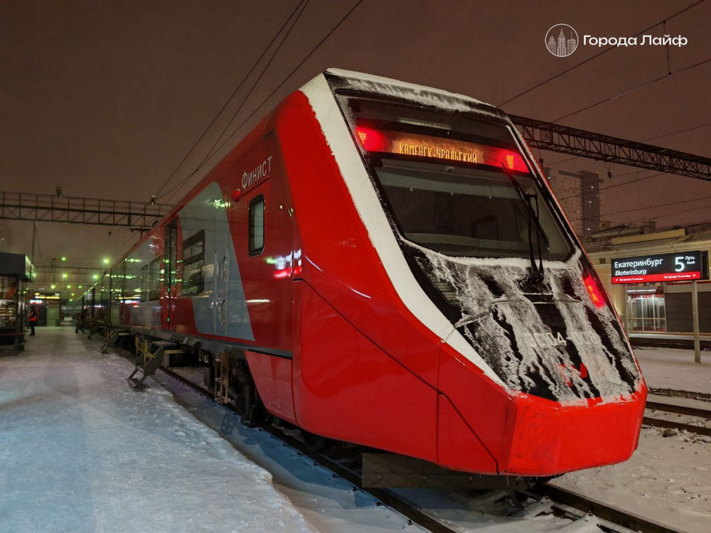 128 тысяч пассажиров встретили Новый год в поездах  | РЖД: в поездах Новый год встретили 128 тысяч человек 