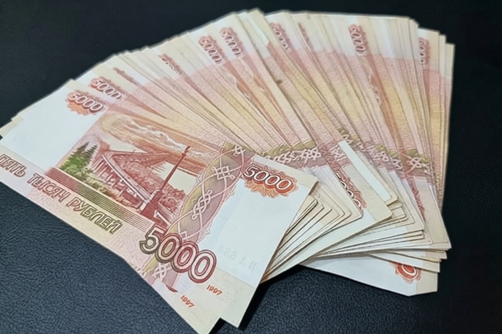 В России предложили поднять МРОТ до 60 тысяч рублей — минимальную зарплату хотят увеличить более чем в два раза | МРОТ хотят повысить до 60 тысяч рублей