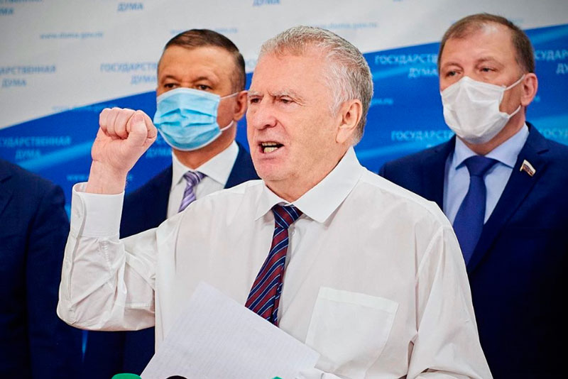 "Готов встать на колени": Жириновский обратился к хабаровчанам