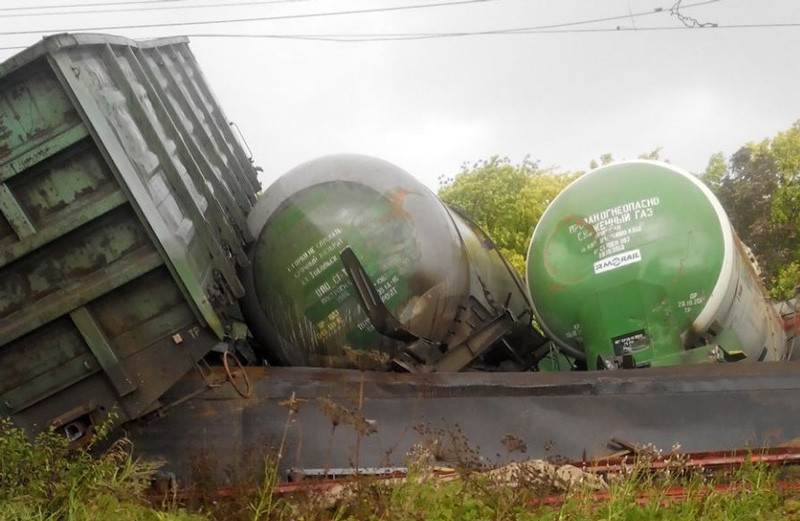 В связи с происшествием на Среднем Урале пассажирские поезда следуют по измененному маршруту