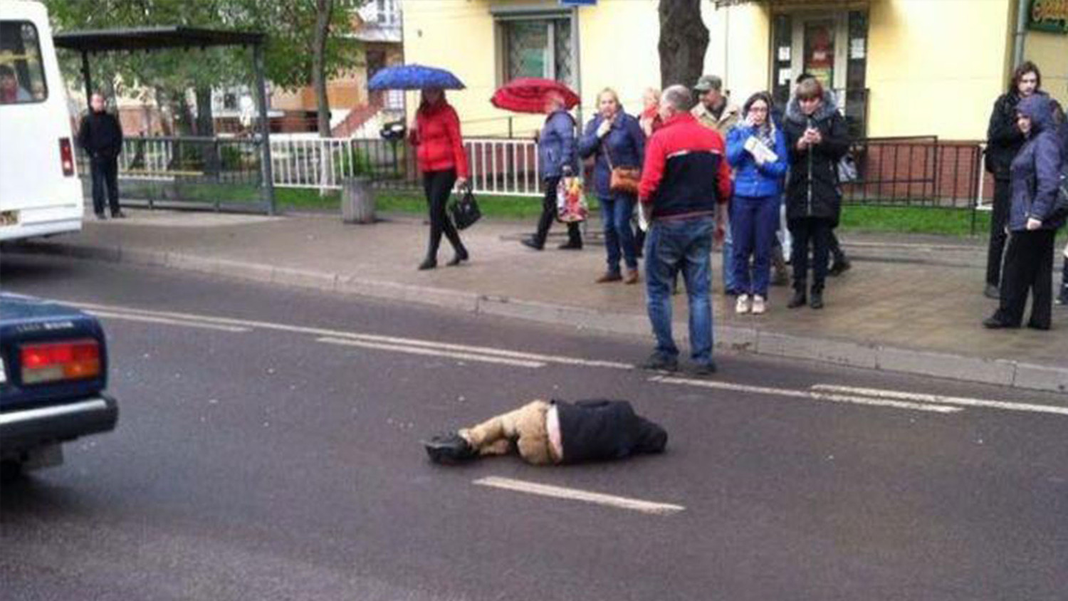 Во Львове подростка сбила машина, а потом переехала скорая