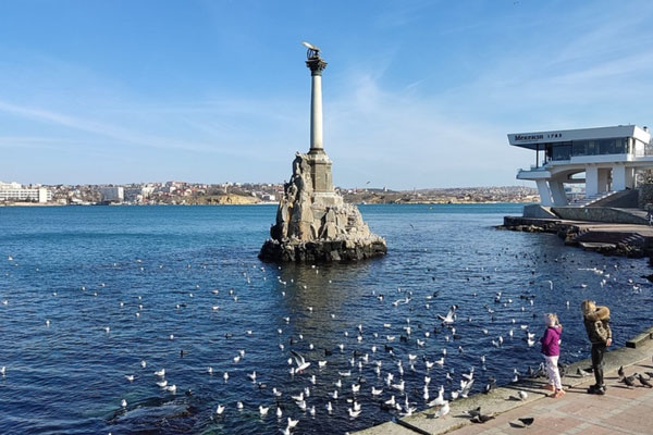 В Крыму объяснили незаконность передачи полуострова УССР нынешними проблемами | Парламент Крыма обосновал незаконность передачи полуострова УССР в 1954 году