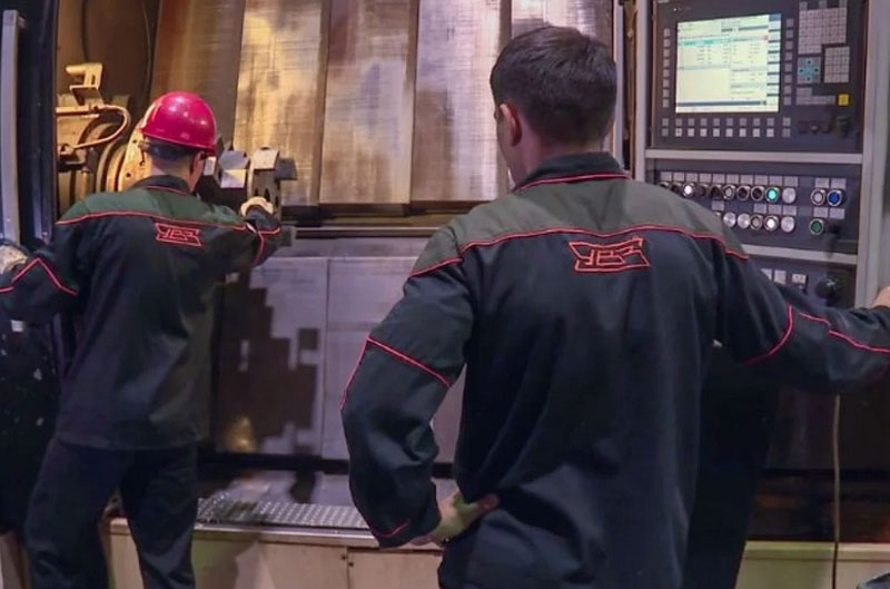 Уралвагонзавод сокращает рабочую неделю для части сотрудников гражданского сегмента | Часть сотрудников «Уралвагонзавода» перейдёт на четырёхдневную рабочую неделю