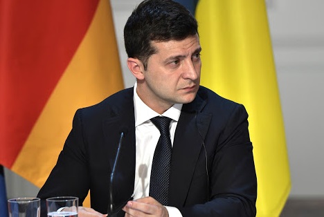 Парад Победы в Москве решили провести без Зеленского: Кремль назвал причину